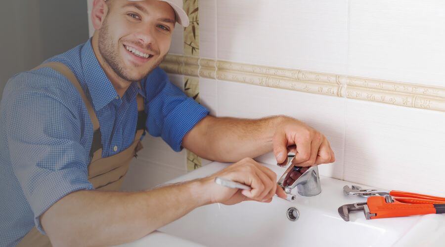 Handle or spout repair in Newton, KS